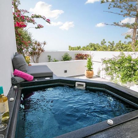 Sensia Luxury Studio With Hot Tub 伊亚 外观 照片