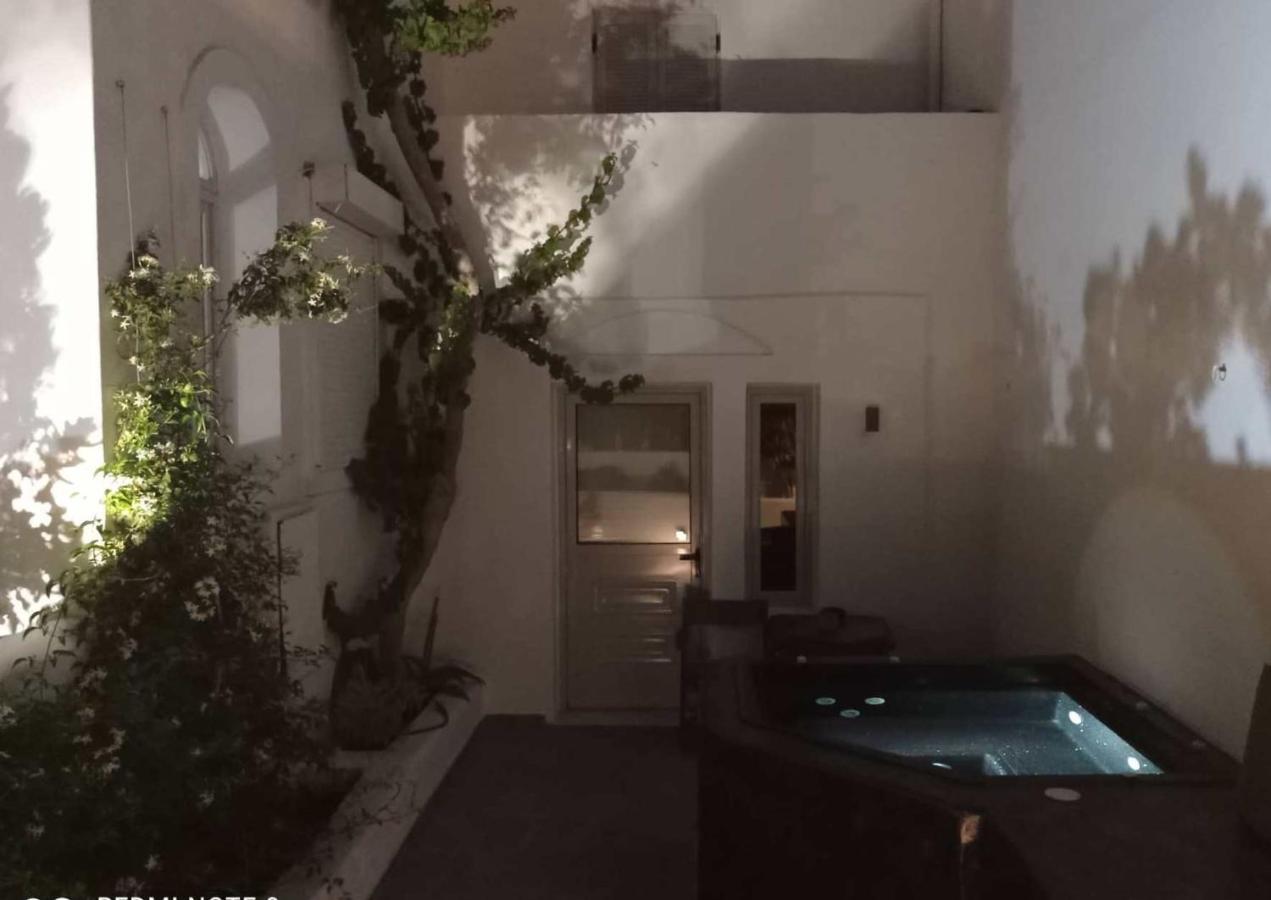 Sensia Luxury Studio With Hot Tub 伊亚 外观 照片