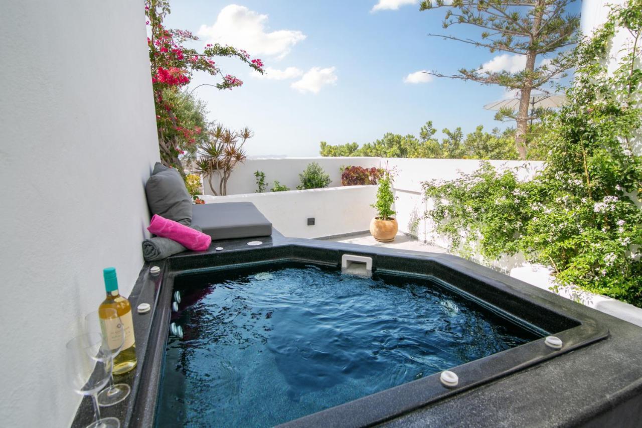 Sensia Luxury Studio With Hot Tub 伊亚 外观 照片